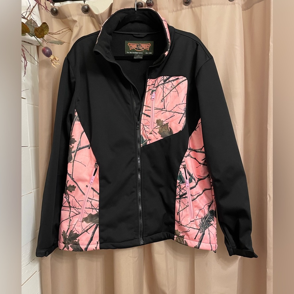 💕 Trail Crest 💕for my Plus size girl jacket 2XL Black & Pink stretch fleece Camo